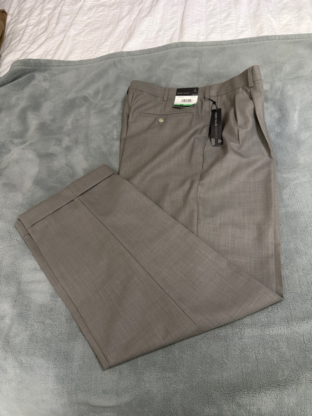 Perry Ellis Men’s Dress Pants in Taupe Gray